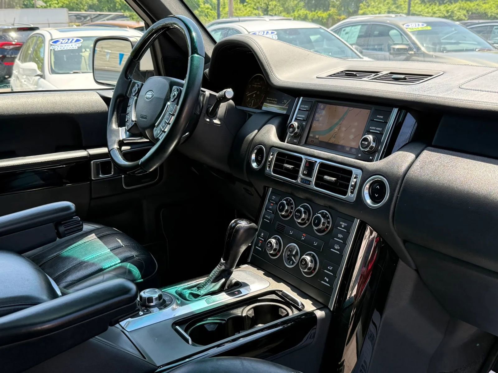 Used 2010 Land Rover Range Rover Supercharged AWD/4WD image 57