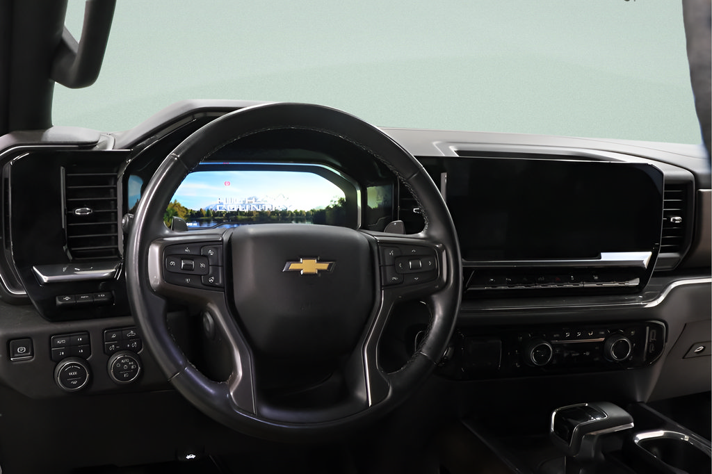 Used 2024 Chevrolet Silverado 1500 High Country w/ High Country Premium Package AWD/4WD image 9