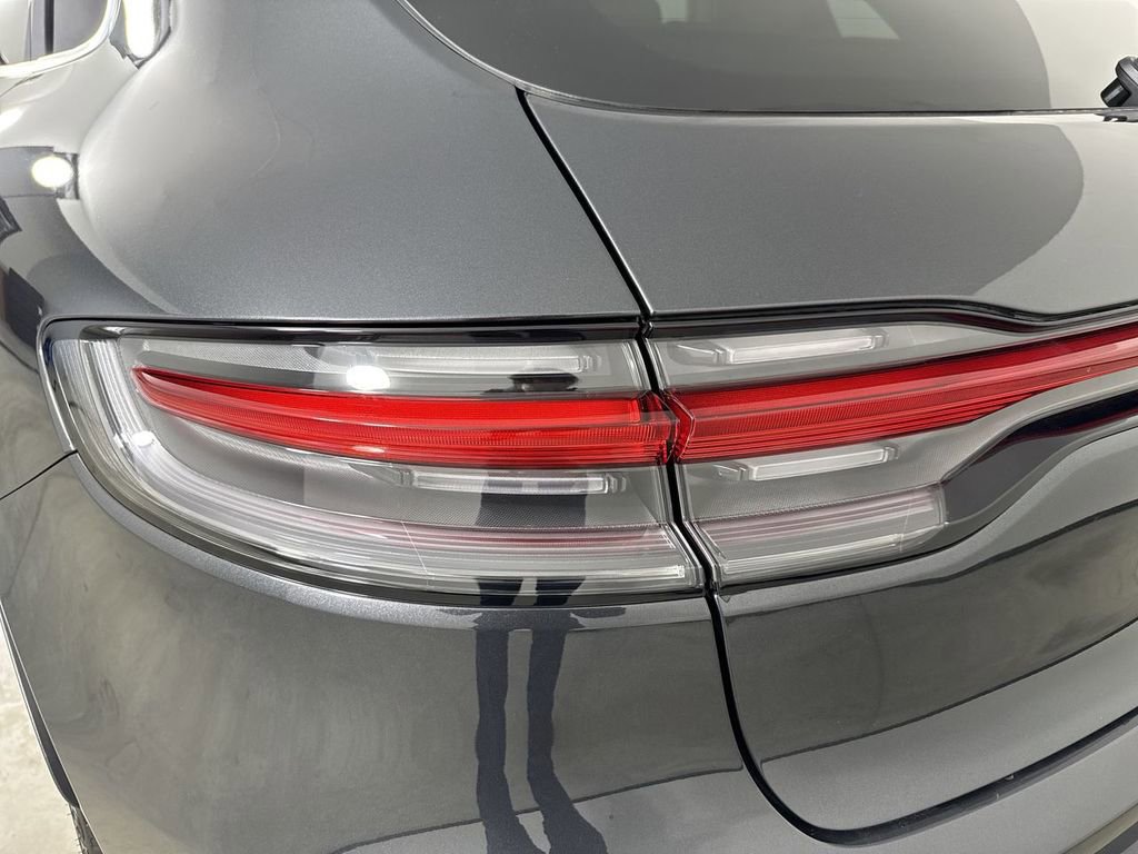 New 2026 Porsche Macan AWD/4WD image 18