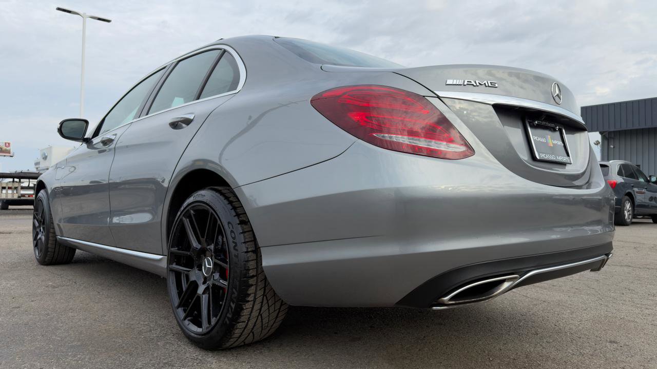 Used 2015 Mercedes-Benz C 300 4MATIC Sedan image 9