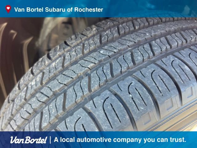 Certified 2024 Subaru Crosstrek 2.0i Premium image 6