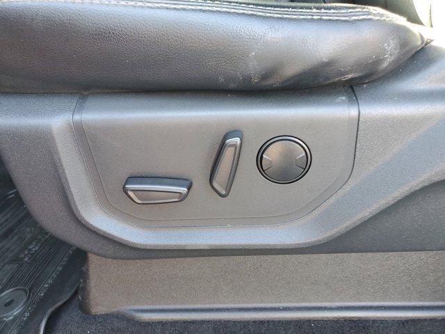 Used 2022 Ford F450 Lariat w/ Chrome Package image 14