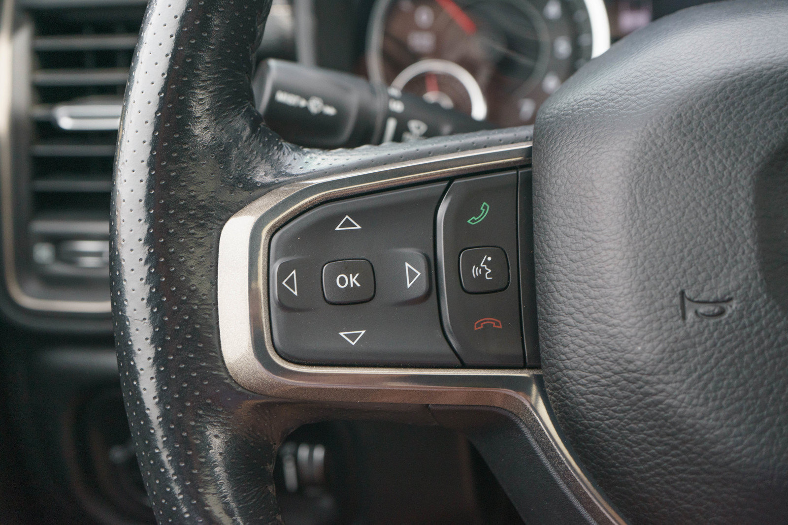 Used 2020 RAM 1500 Sport w/ Level 2 Equipment Goup w/2_L AWD/4WD image 22