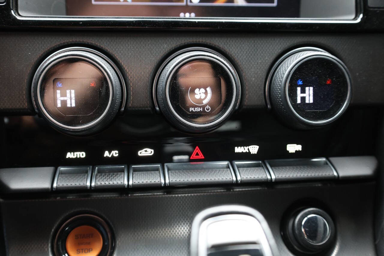 Used 2016 Jaguar F-TYPE S image 19