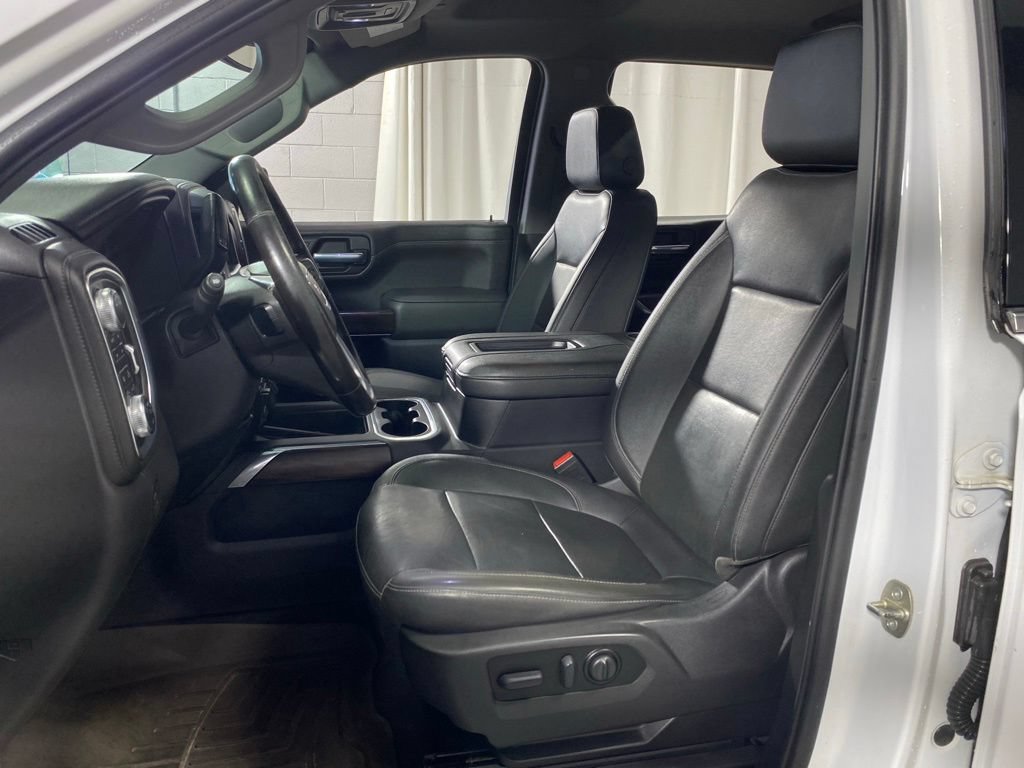 Used 2022 GMC Sierra 1500 SLT w/ SLT Premium Plus Package AWD/4WD image 18
