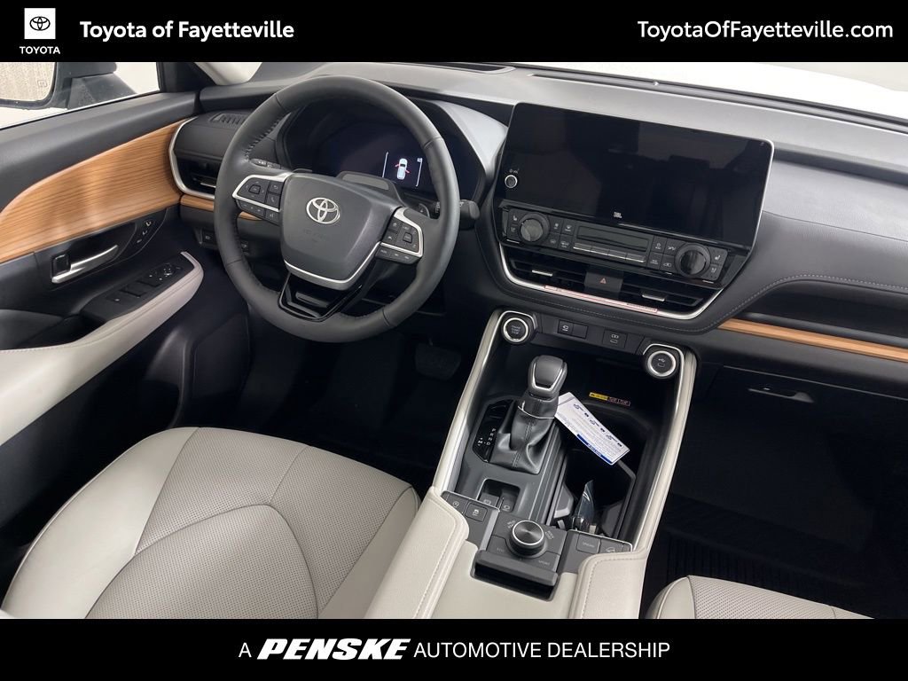 New 2026 Toyota Grand Highlander Platinum image 14