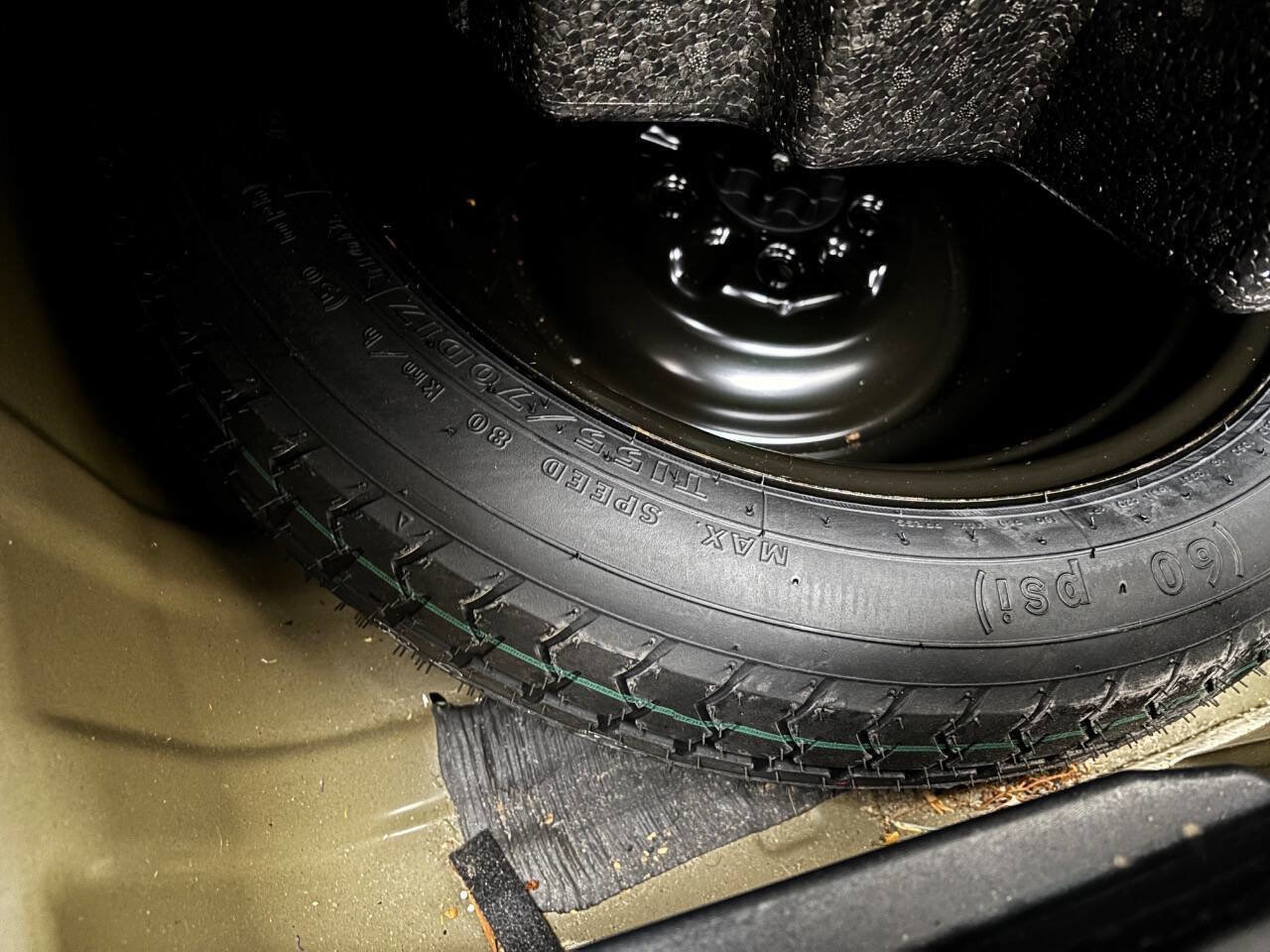 Used 2012 Toyota Camry LE image 20