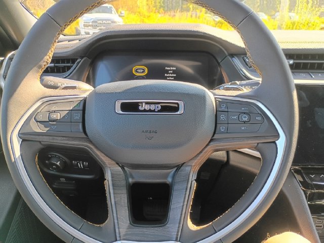 New 2026 Jeep Grand Cherokee Limited AWD/4WD image 13