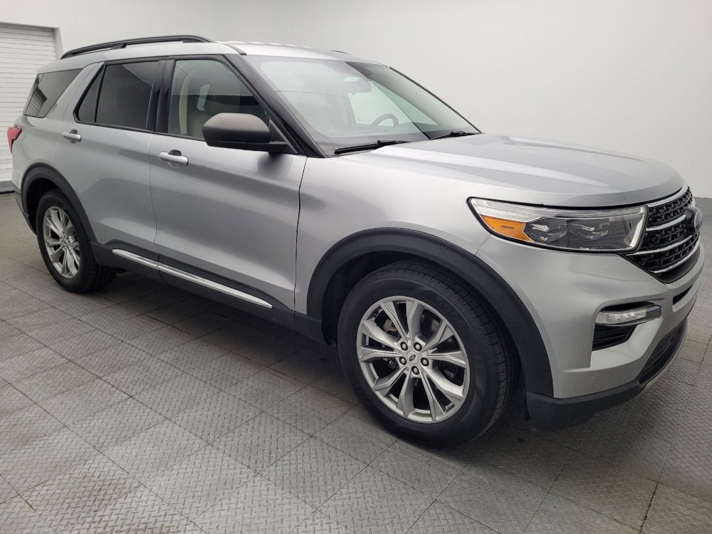 Used 2020 Ford Explorer XLT w/ Equipment Group 202A RWD image 13