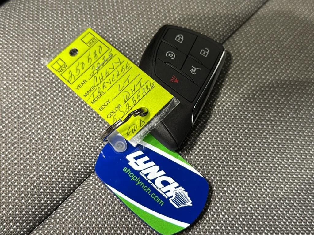 New 2025 Chevrolet Traverse LT w/ LPO, Floor Liner Package image 38