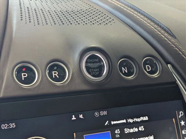 Used 2021 Aston Martin DBX image 12