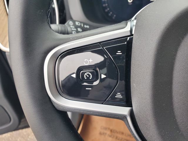 New 2026 Volvo XC60 B5 Plus w/ Protection Package Premier image 17