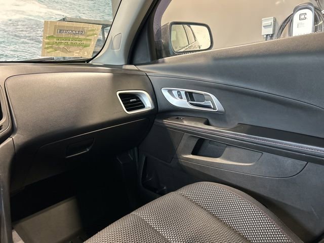 Used 2015 Chevrolet Equinox LT w/ Driver Convenience Package AWD/4WD image 19