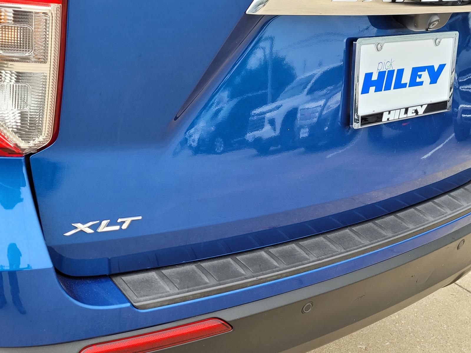 Used 2020 Ford Explorer XLT RWD image 5
