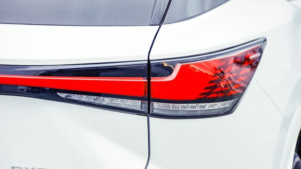 Used 2024 Lexus RX 350 350 w/ Technology Package image 10