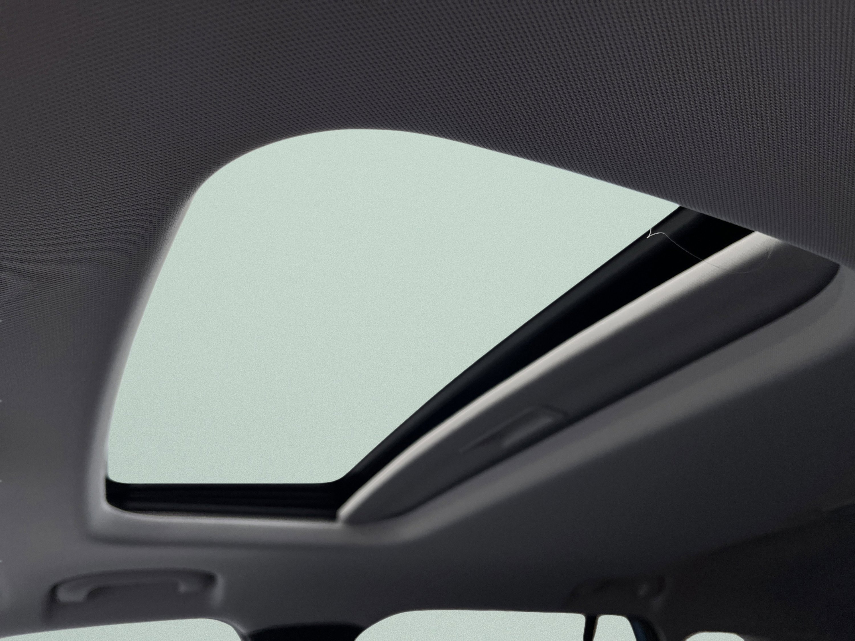 New 2026 Chevrolet Trax LT w/ Sunroof Package image 21