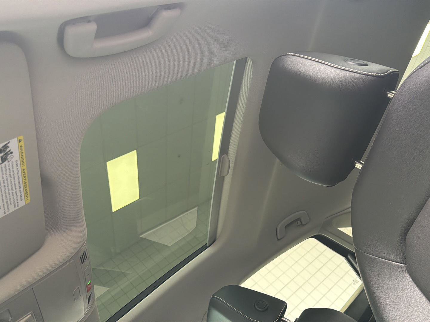 Used 2023 Volkswagen Jetta SE w/ Panoramic Sunroof Package FWD image 15