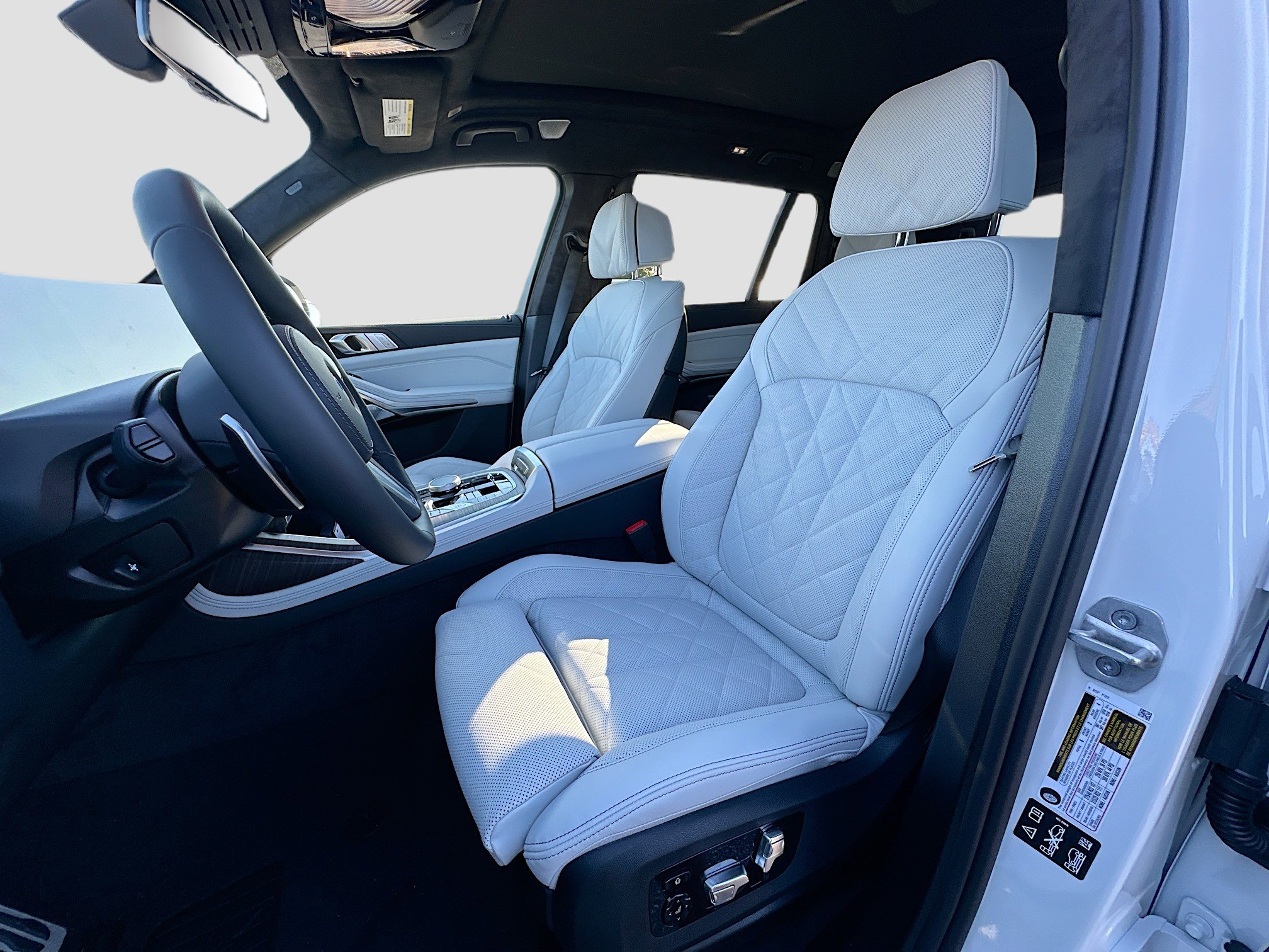 New 2026 BMW X7 xDrive40i w/ M Sport Package image 15