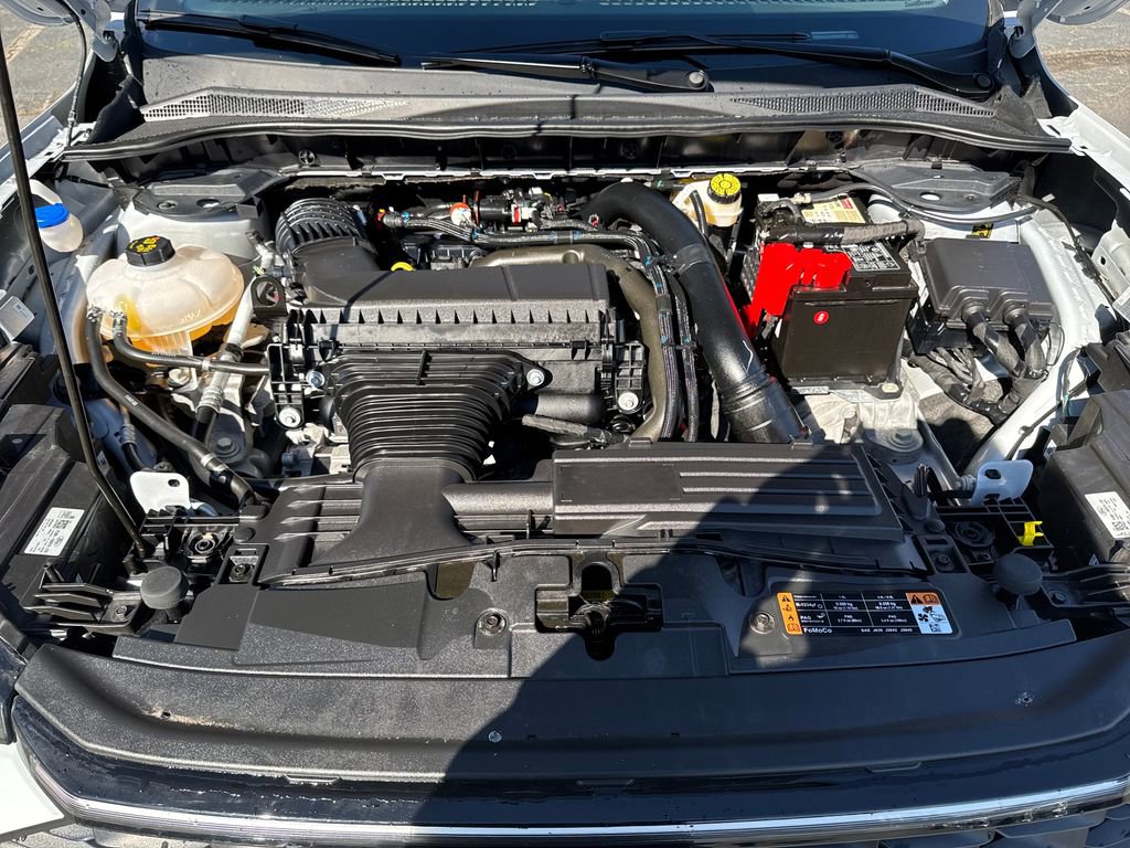 Used 2025 Ford Escape Platinum w/ Premium Technology Package image 24