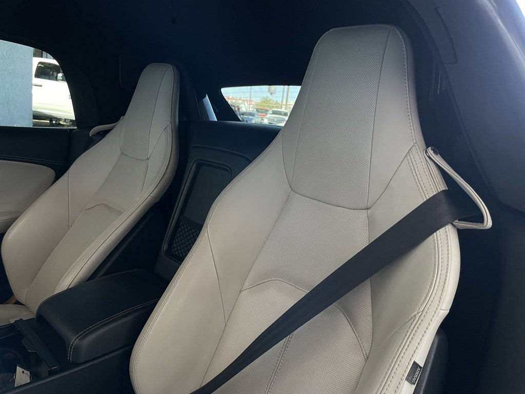 Used 2021 Jaguar F-TYPE P300 image 23