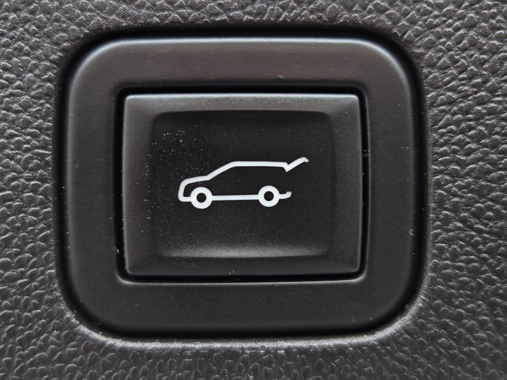 Used 2023 Chevrolet Tahoe Premier w/ Texas Edition AWD/4WD image 13