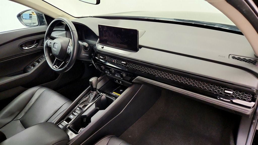 Used 2025 Honda Accord EX-L image 23