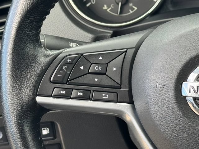 Used 2020 Nissan Rogue SV FWD image 23