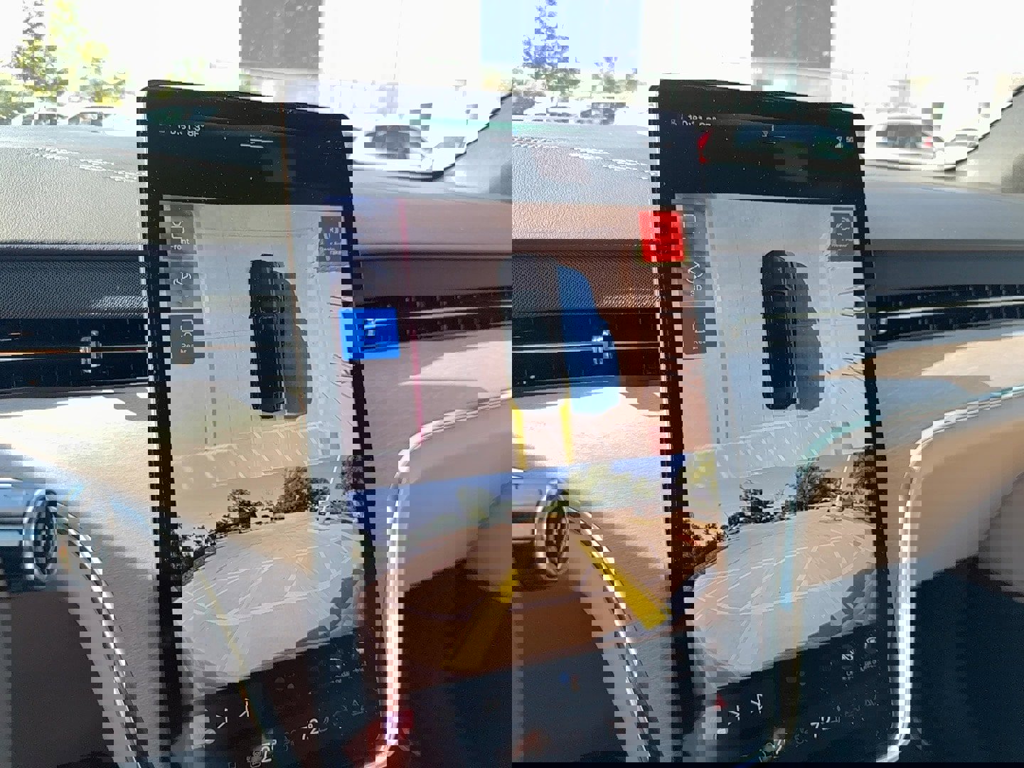 Certified 2025 Volvo EX90 Ultra w/ Protection Package Premier image 21