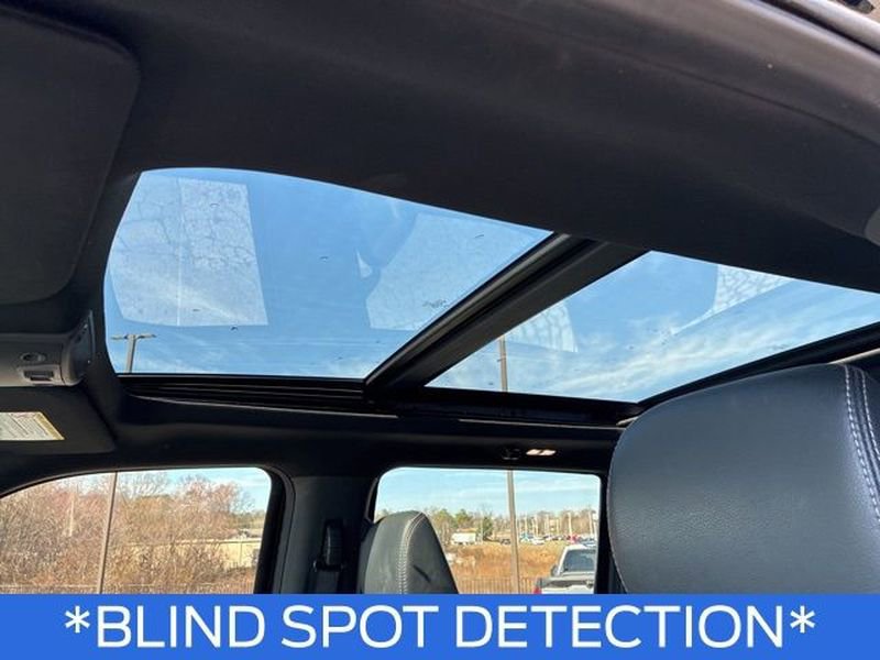 Used 2022 Ford F350 Lariat w/ Lariat Ultimate Package image 12