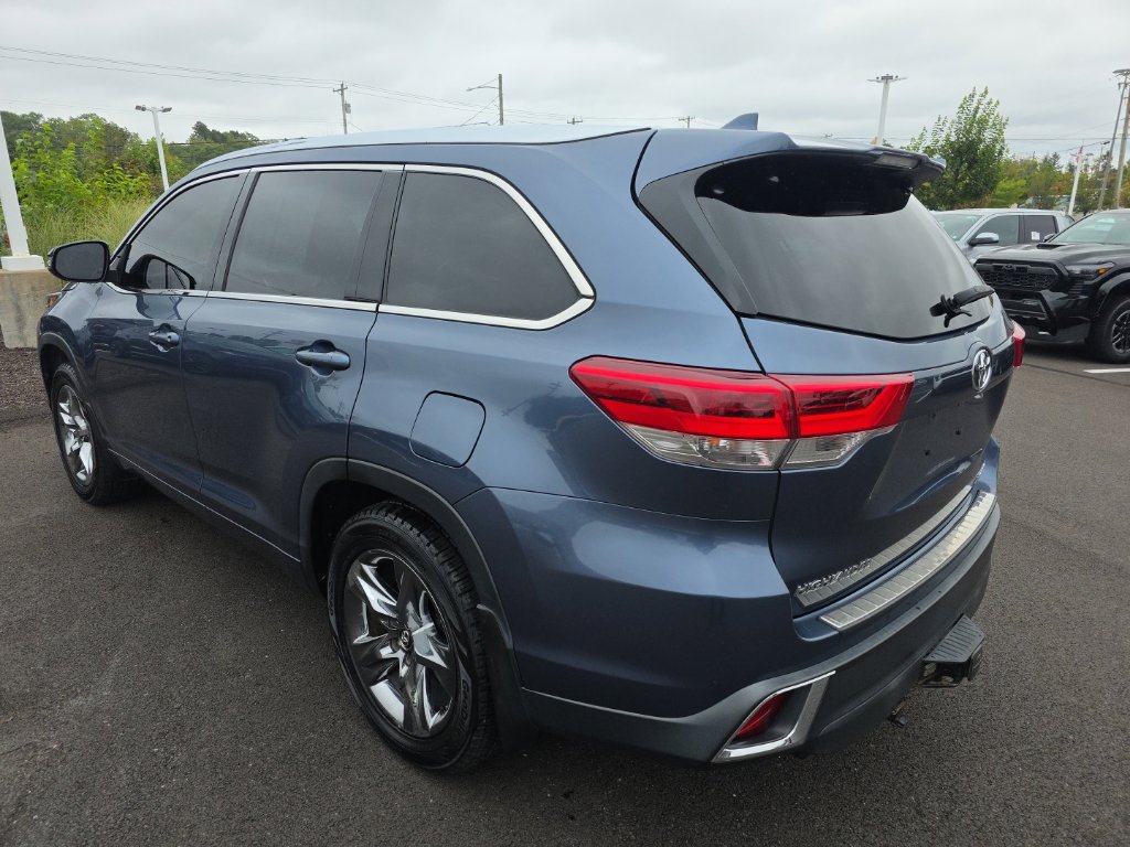 Used 2019 Toyota Highlander Limited Platinum AWD/4WD image 4