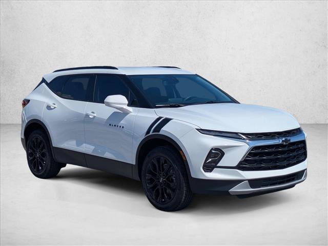 New 2026 Chevrolet Blazer LT w/ LPO, Black Sport Package FWD image 7