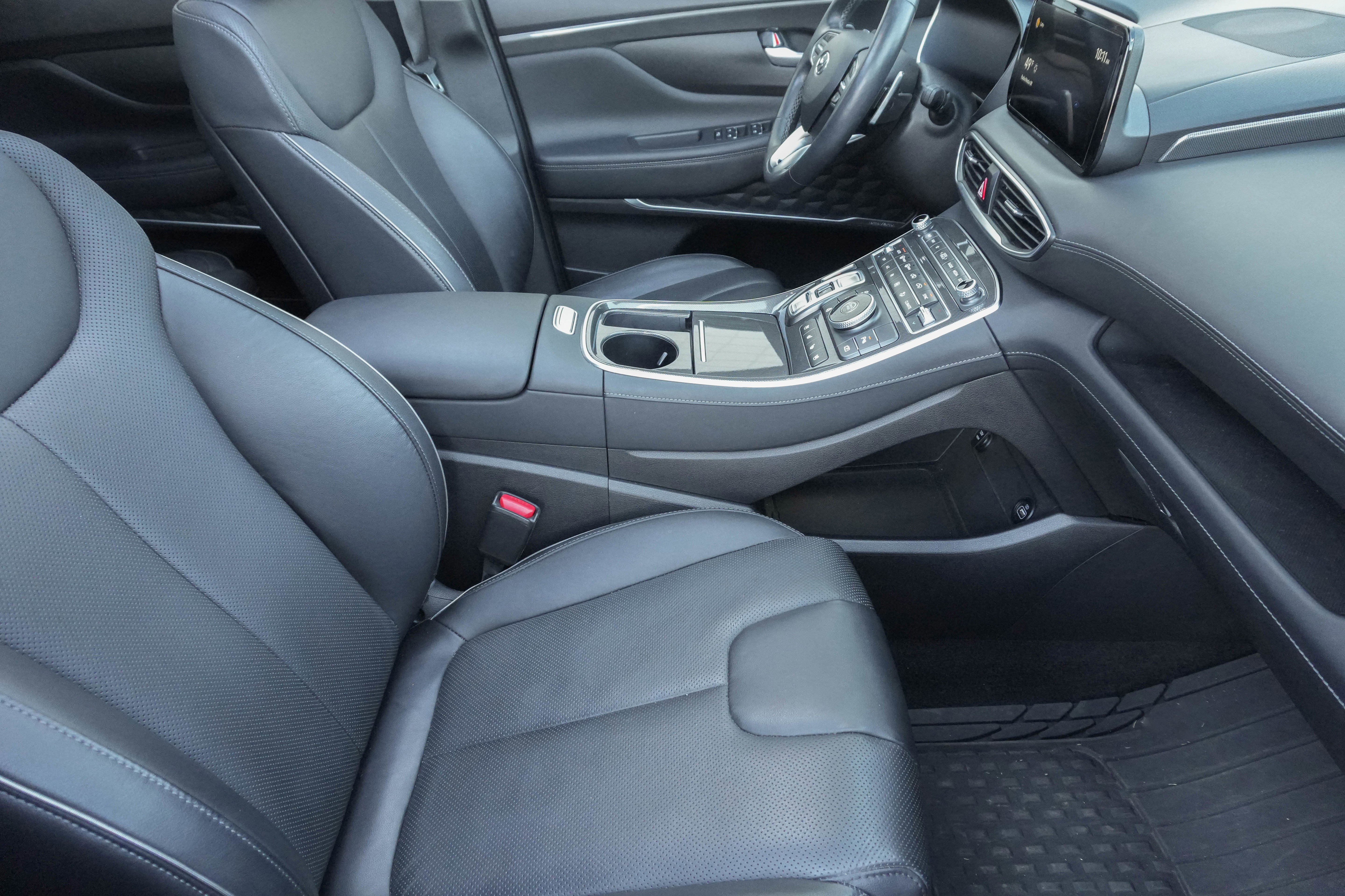 Used 2021 Hyundai Santa Fe Limited w/ Cargo Package image 10