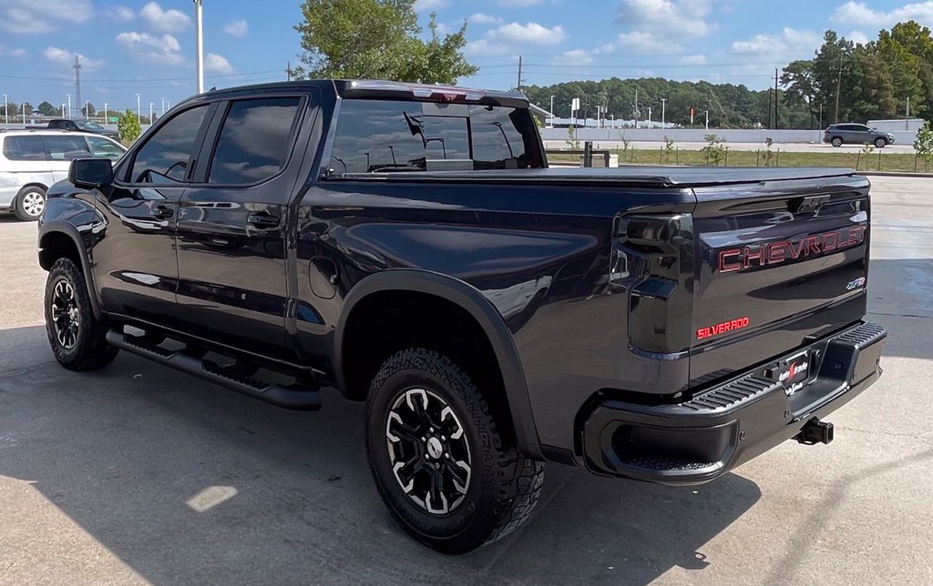 Used 2022 Chevrolet Silverado 1500 ZR2 w/ Technology Package AWD/4WD image 4