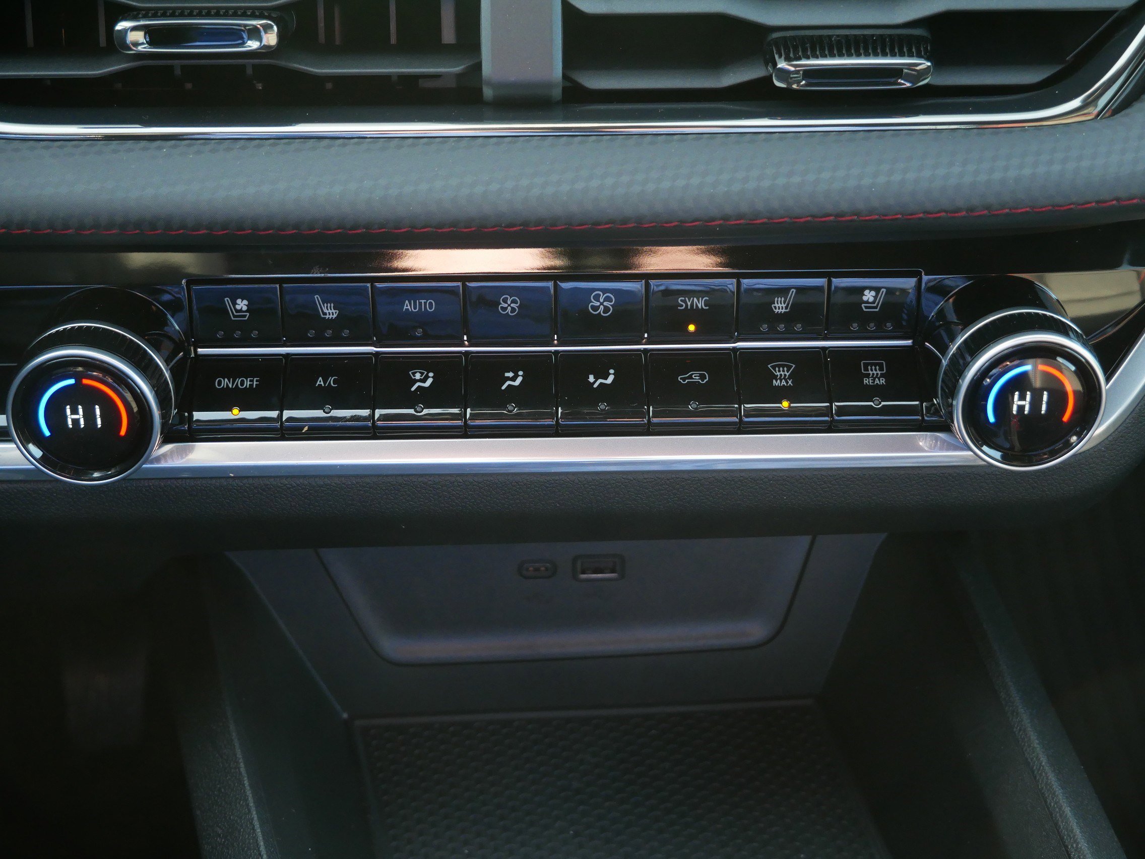 New 2026 Chevrolet Equinox RS w/ Convenience Package III image 8