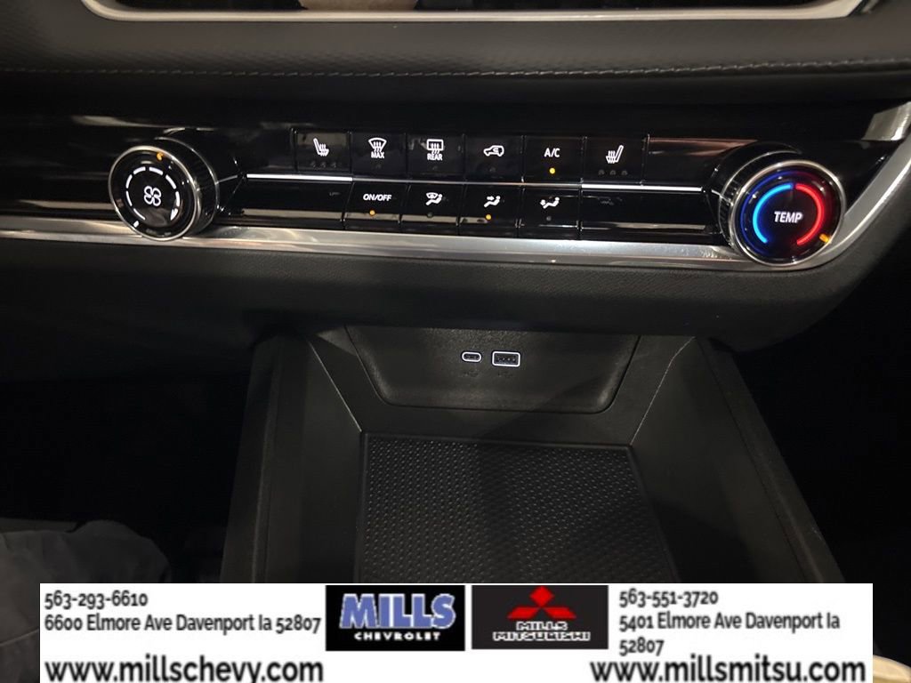 Used 2026 Chevrolet Equinox LT FWD image 22