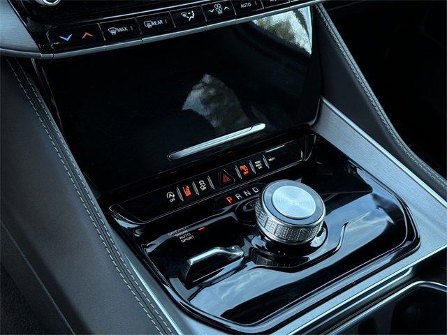 New 2025 Jeep Wagoneer L Series II w/ Premium Group I image 26