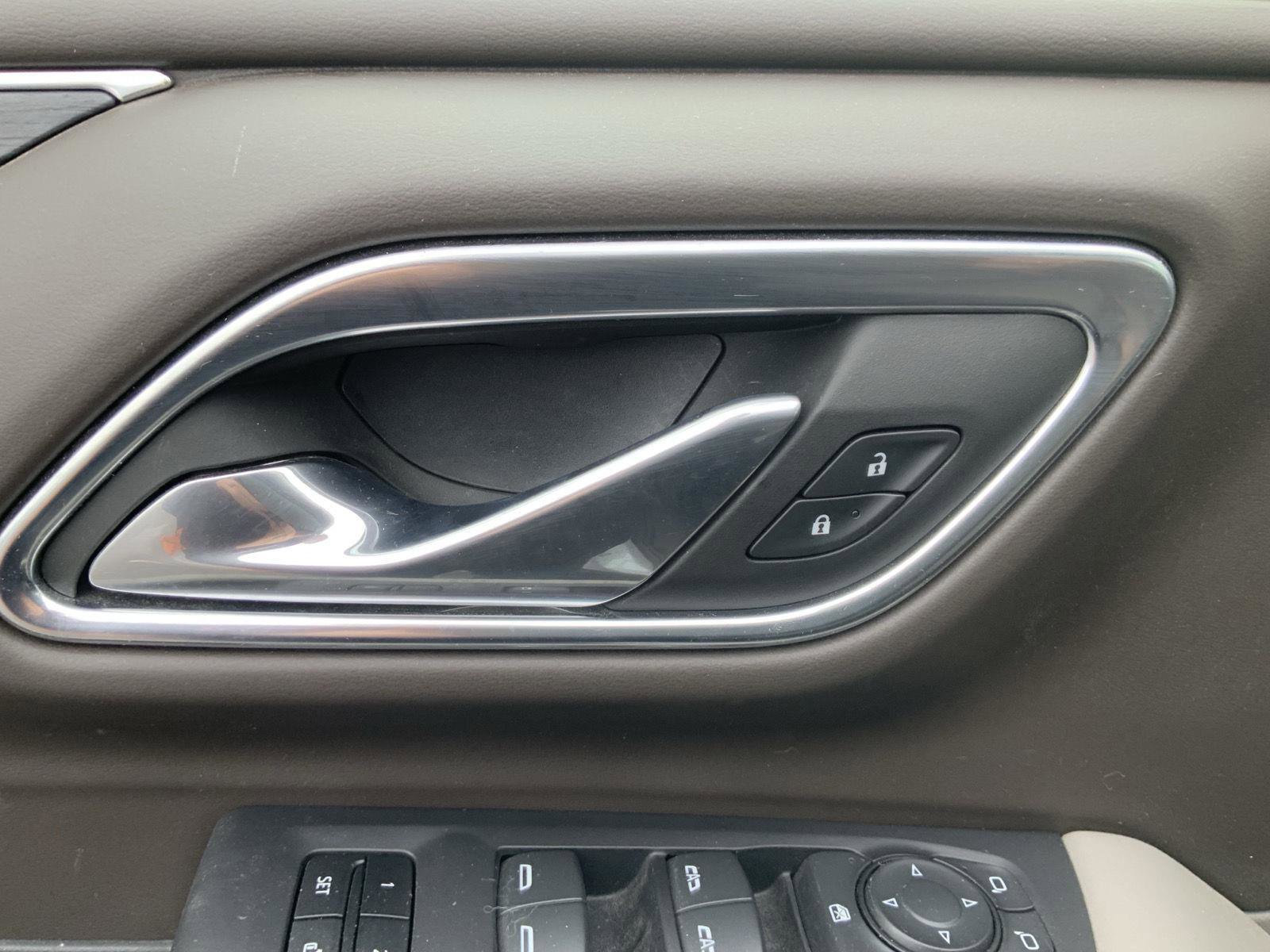 Used 2023 GMC Yukon SLT image 26