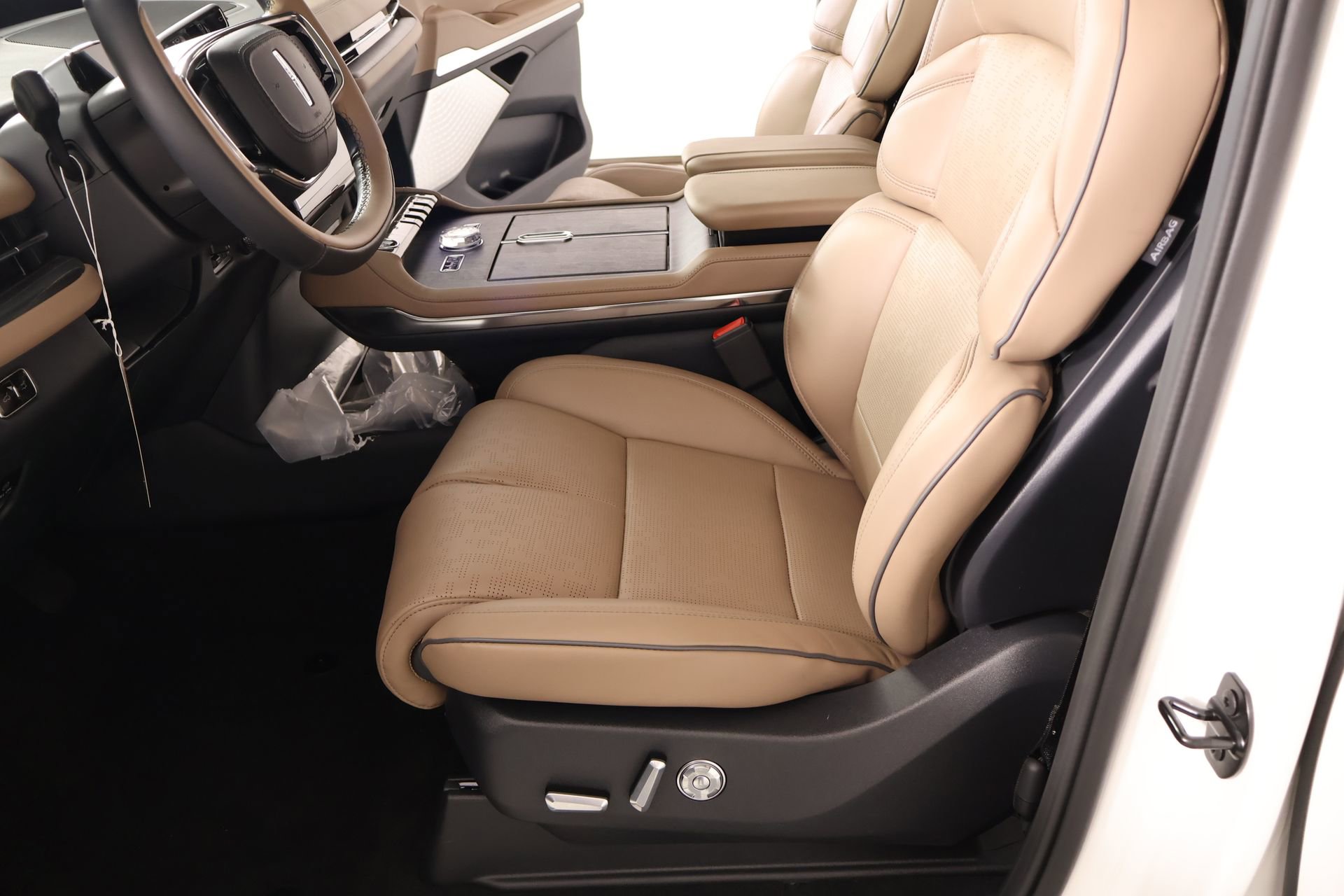 New 2026 Lincoln Navigator Black Label image 12