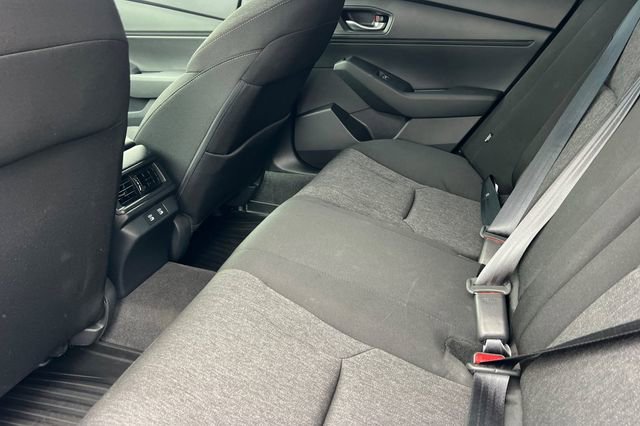 Used 2025 Honda Accord SE image 14