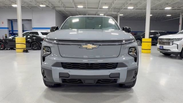 New 2026 Chevrolet Silverado EV LT image 25