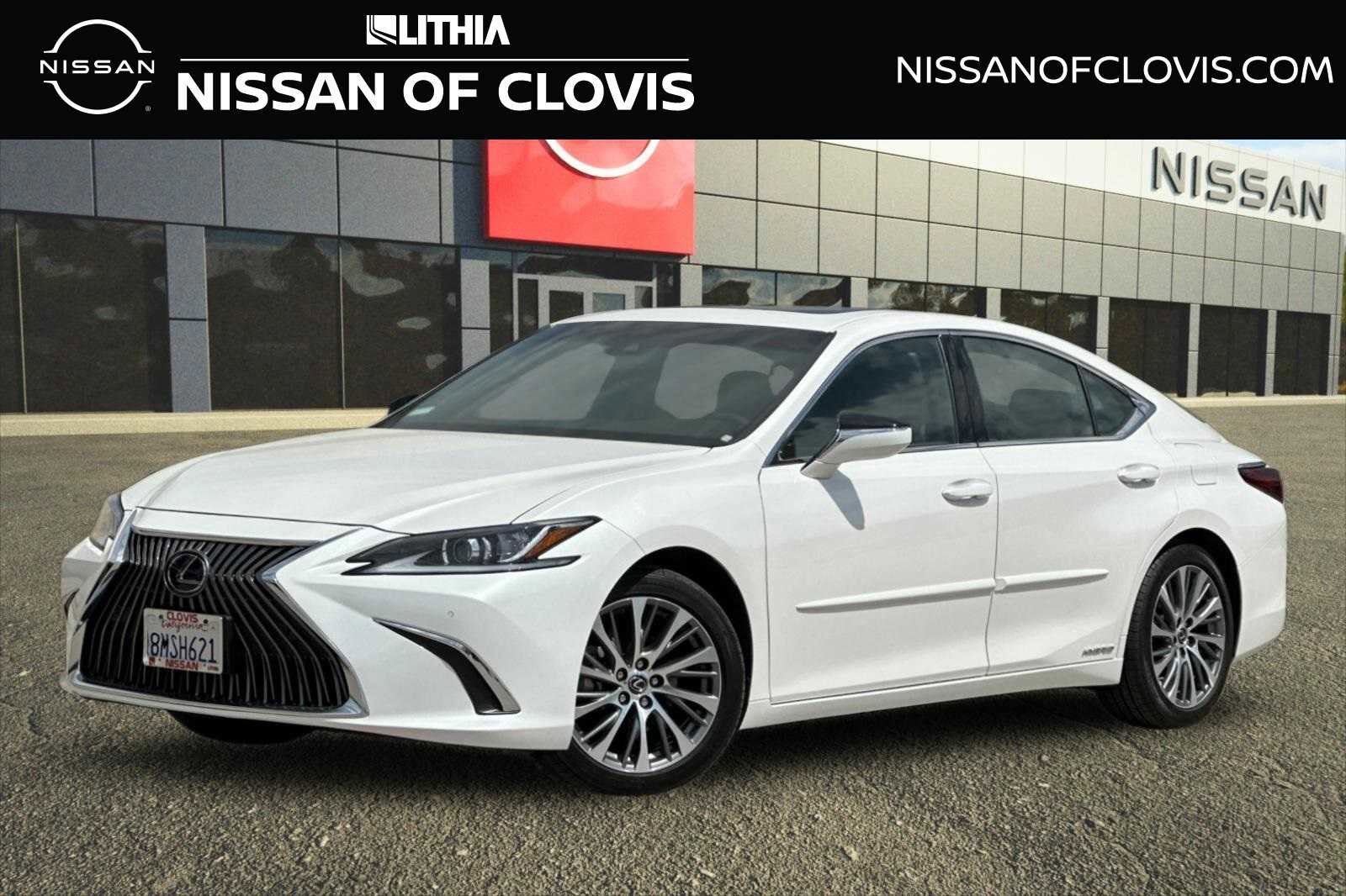 Used 2019 Lexus ES 300h w/ Premium Package image 1