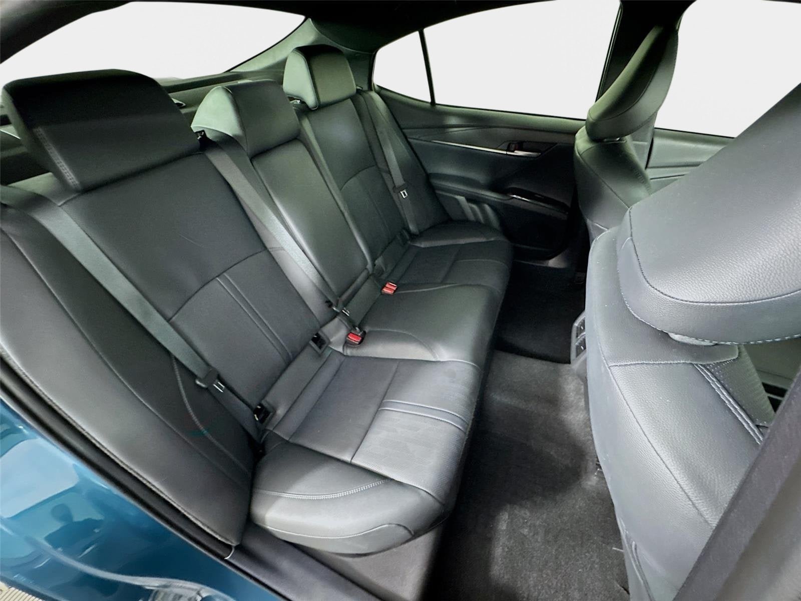 Used 2025 Toyota Camry XSE FWD image 27
