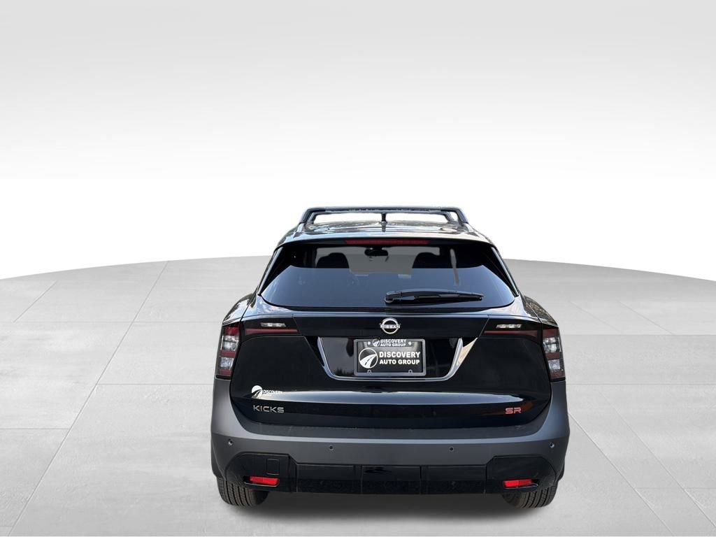 New 2026 Nissan Kicks SR image 5