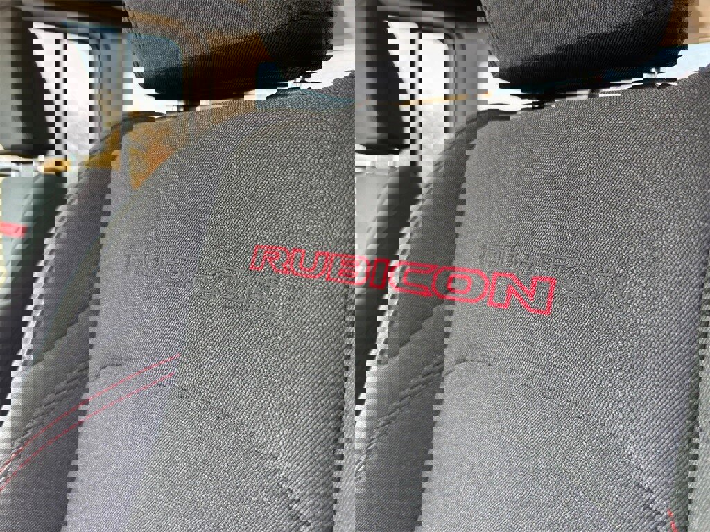 Used 2024 Jeep Wrangler Unlimited Rubicon image 13