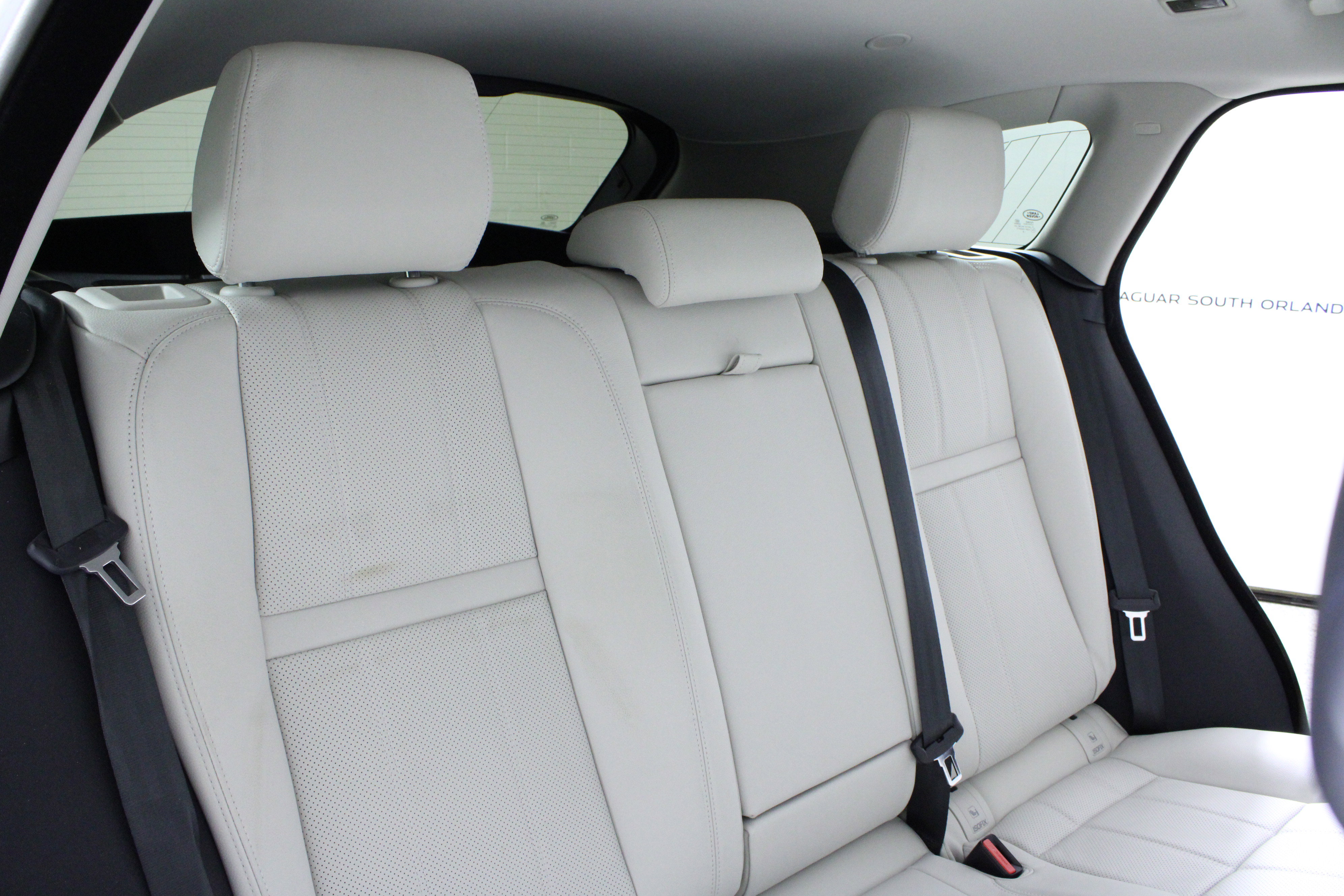 Used 2023 Land Rover Range Rover Velar R-Dynamic S image 14