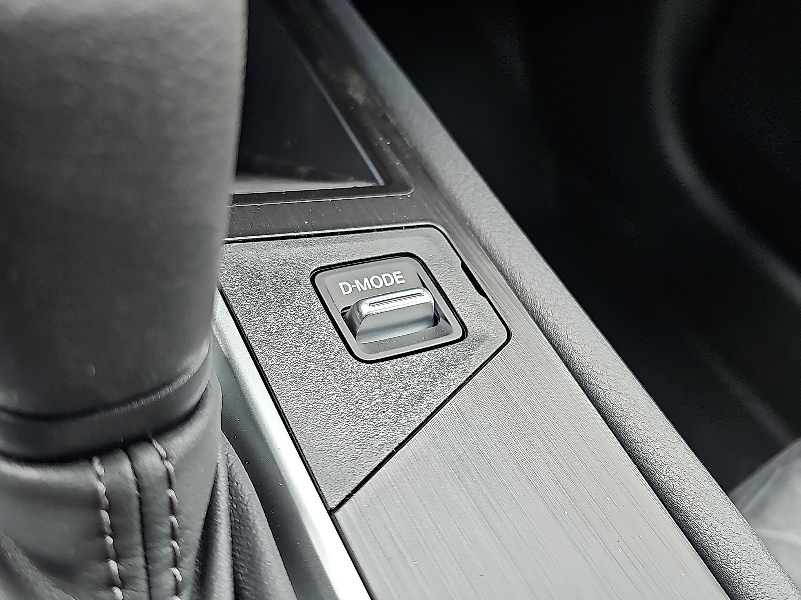 New 2026 Nissan Kicks SV w/ SV Premium Package image 15