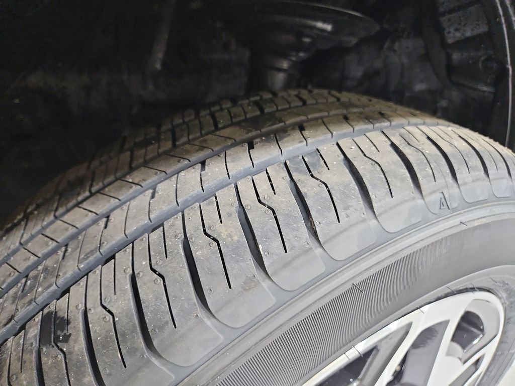 New 2026 Subaru Outback Touring image 28