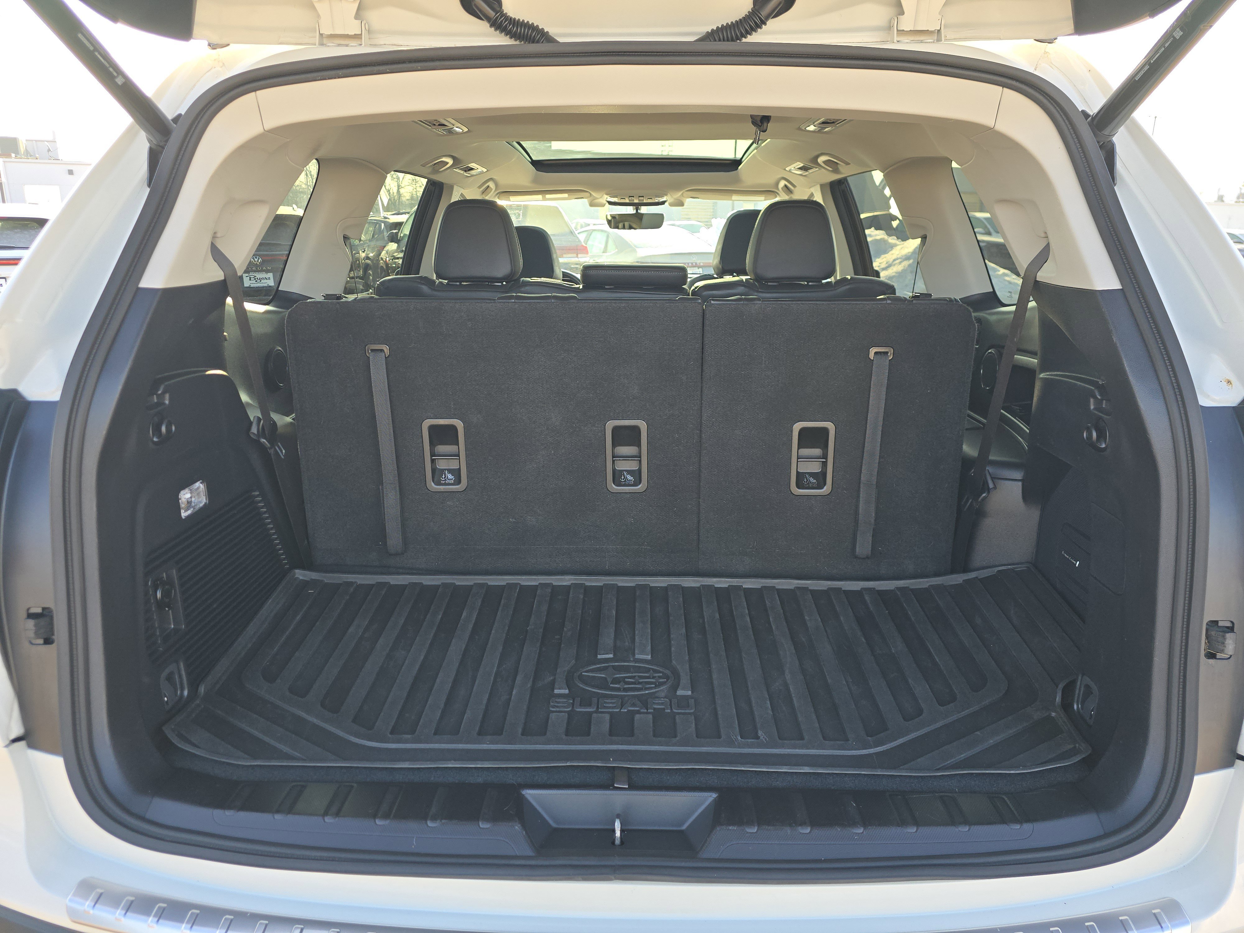 Certified 2022 Subaru Ascent Limited w/ Technology Package image 17