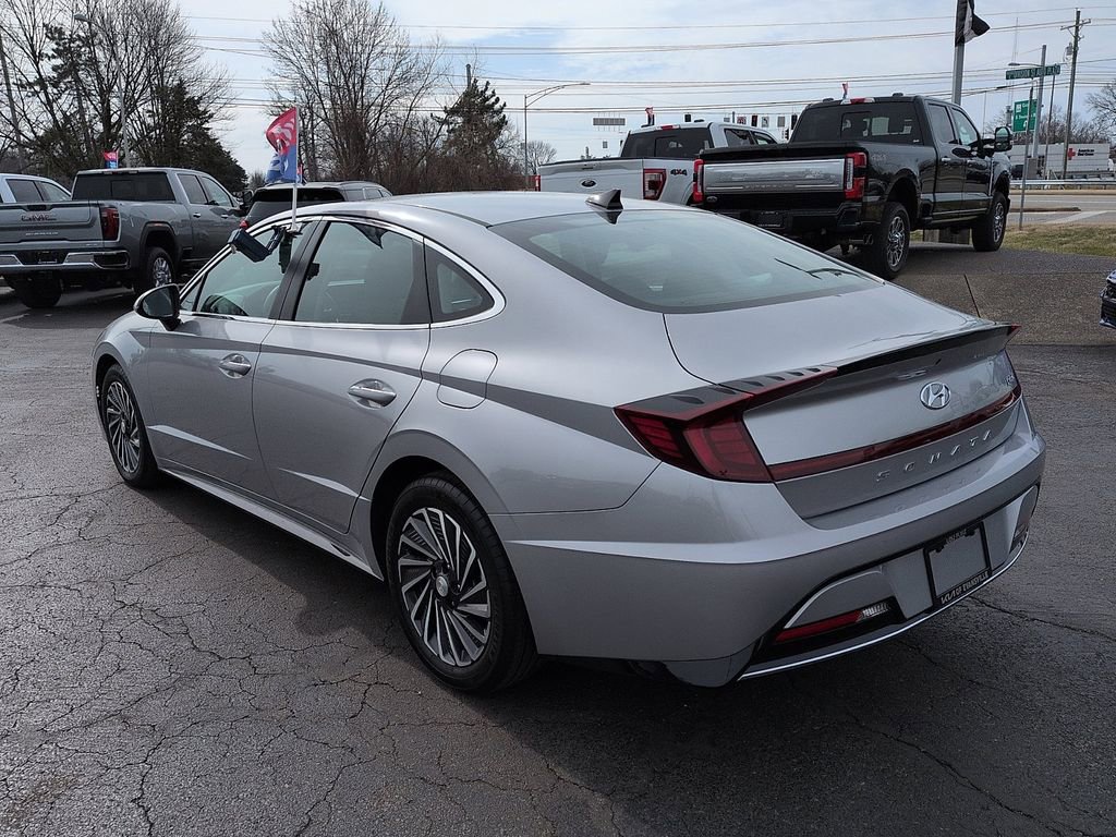 Used 2023 Hyundai Sonata SEL w/ Cargo Package image 5