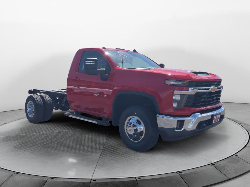 New 2026 Chevrolet Silverado 3500 LT w/ Convenience Package AWD/4WD image 4